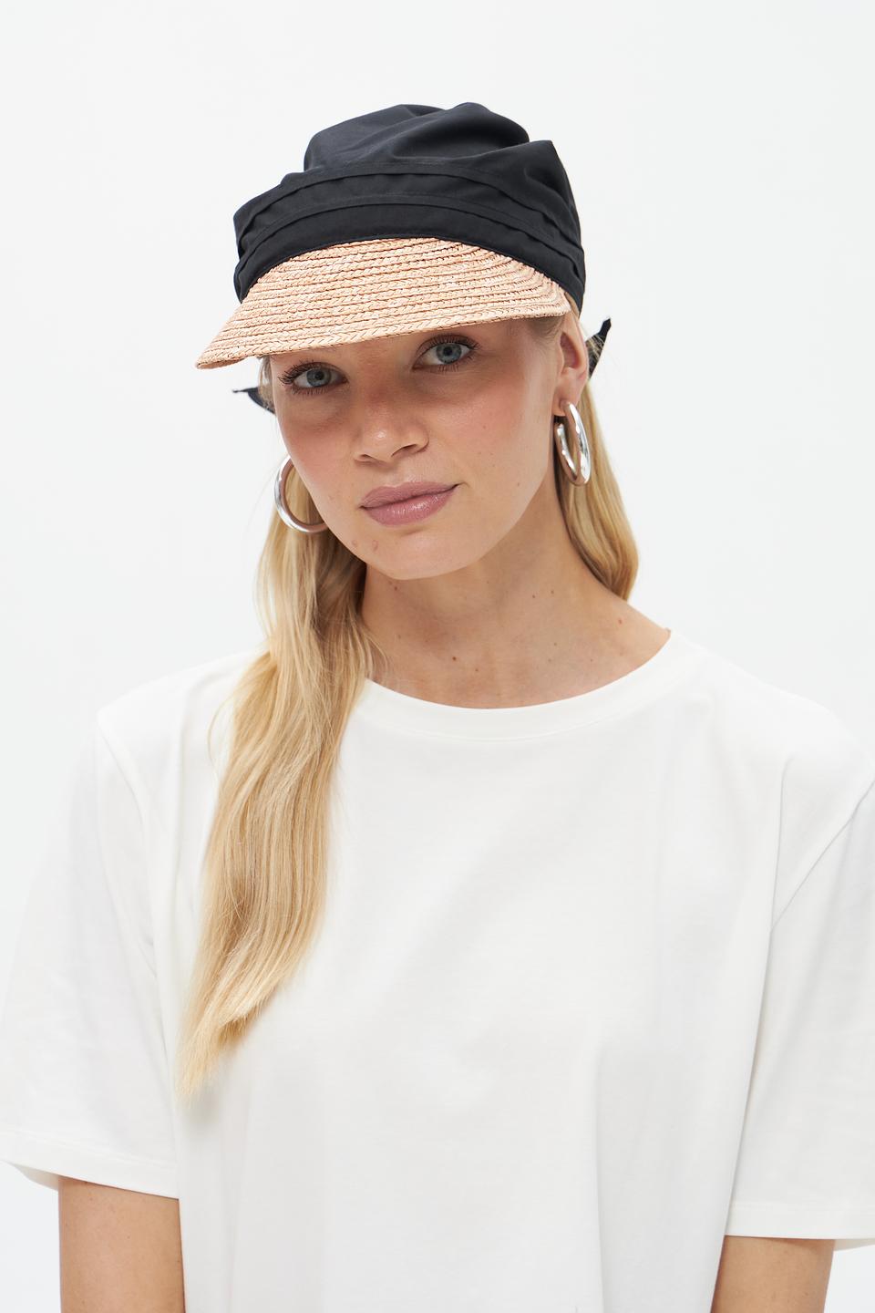 Кепка Seeberger с козырьком