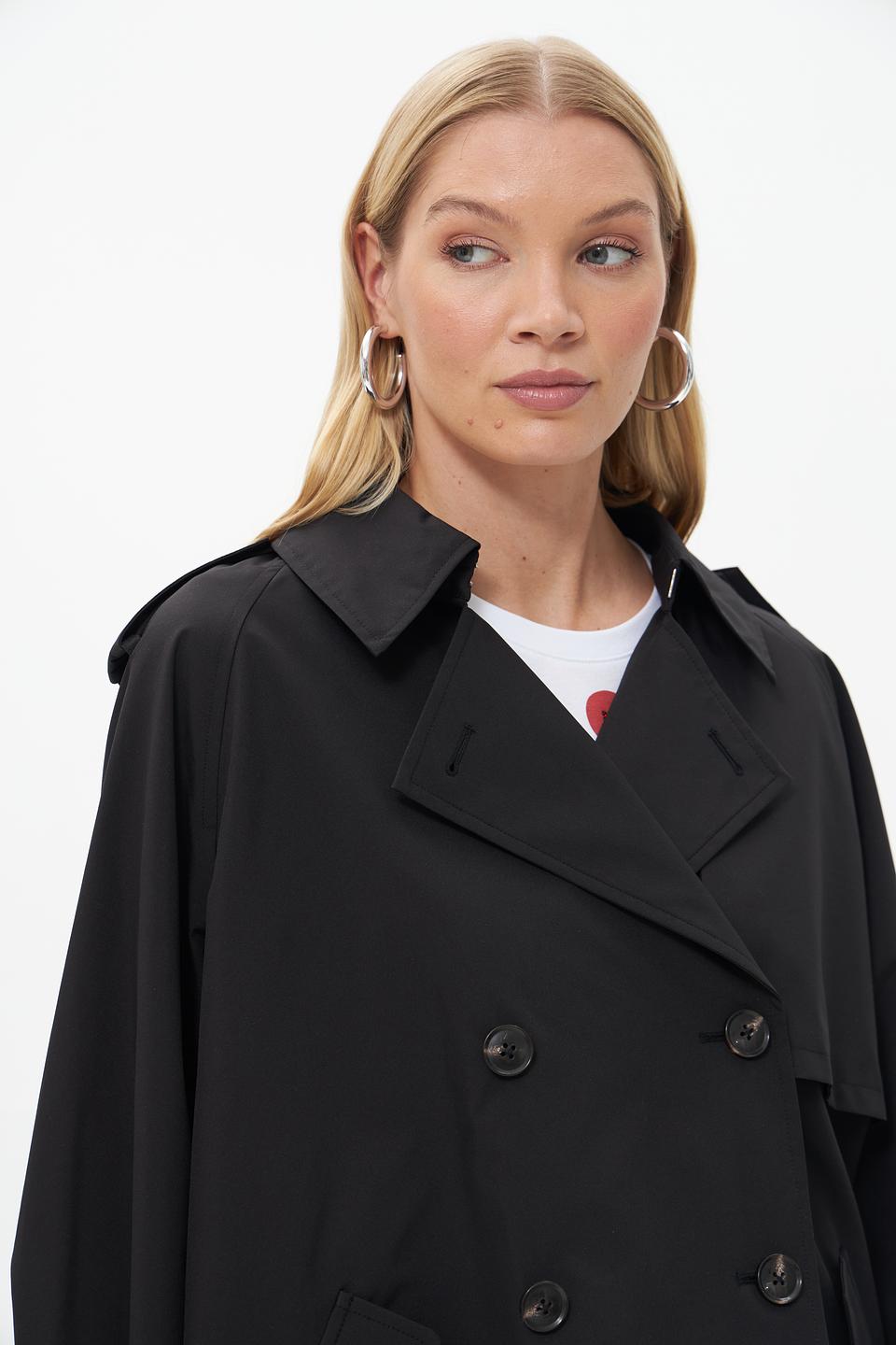 Плащ White Label черный оверсайз