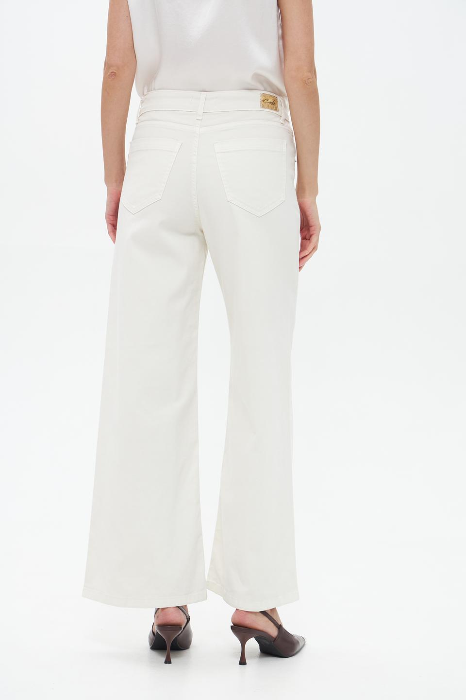 Джинсы клеш Croche молочные