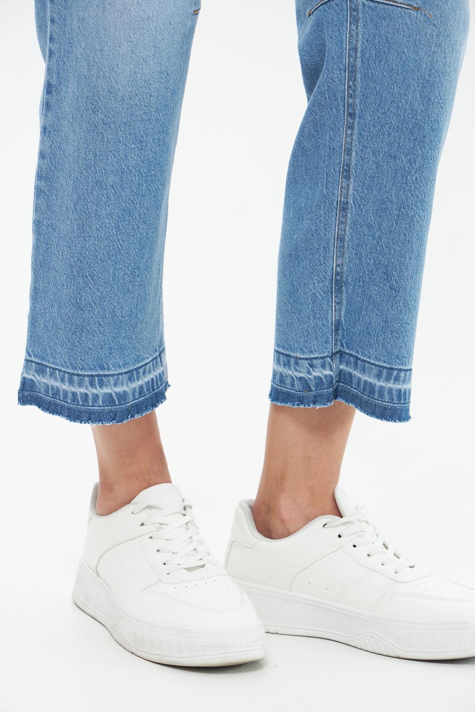 Джинсы Gardeur с потертостями голубые