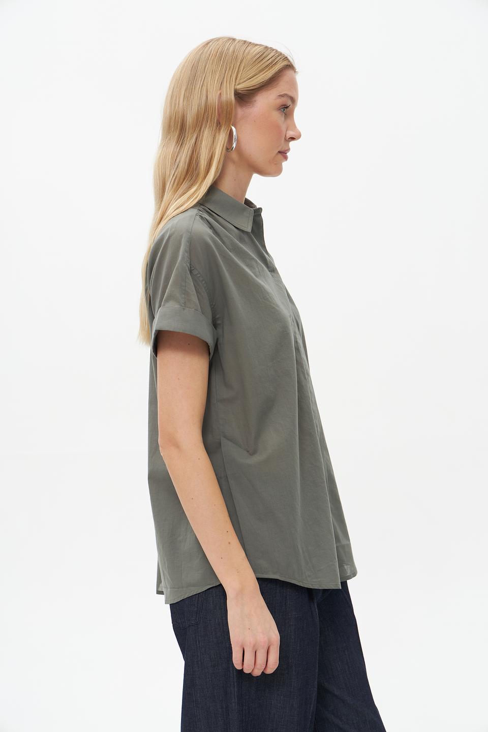 Блуза Catnoir хаки с рукавами 3/4