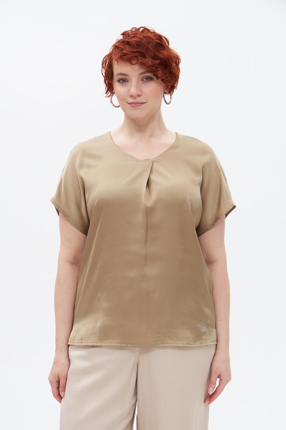 Блуза Lebek с запахом бежевая