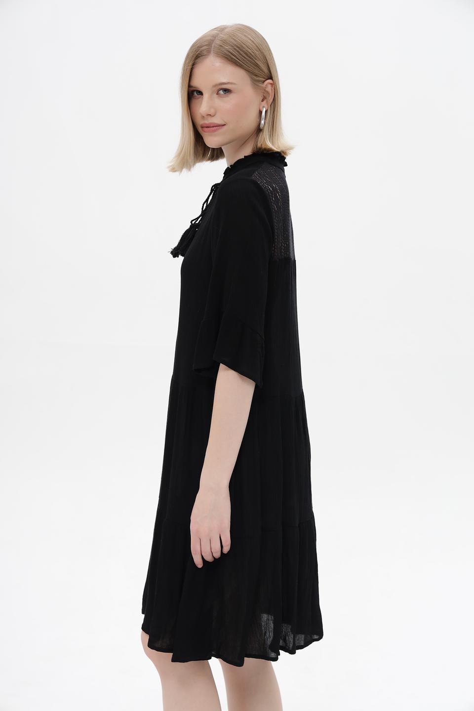 Платье Broadway чёрное с вышивкой