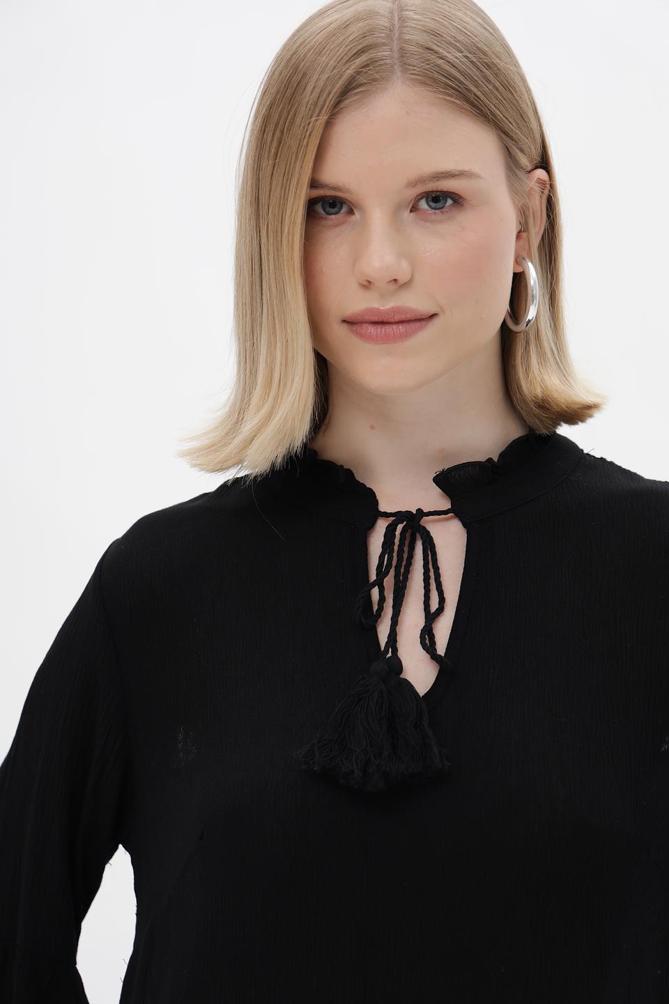 Платье Broadway чёрное с вышивкой