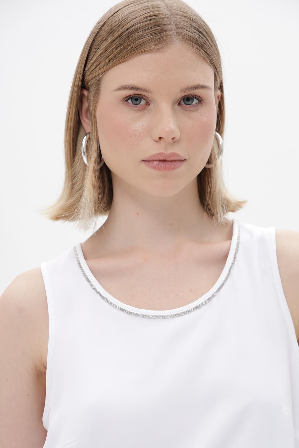 Белый топ Tuzzi с декоративной отделкой