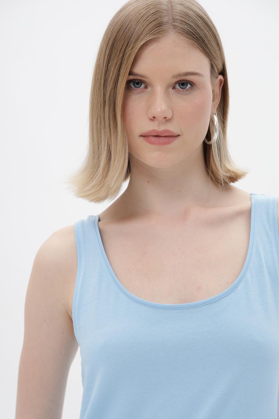 Топ Monari голубой