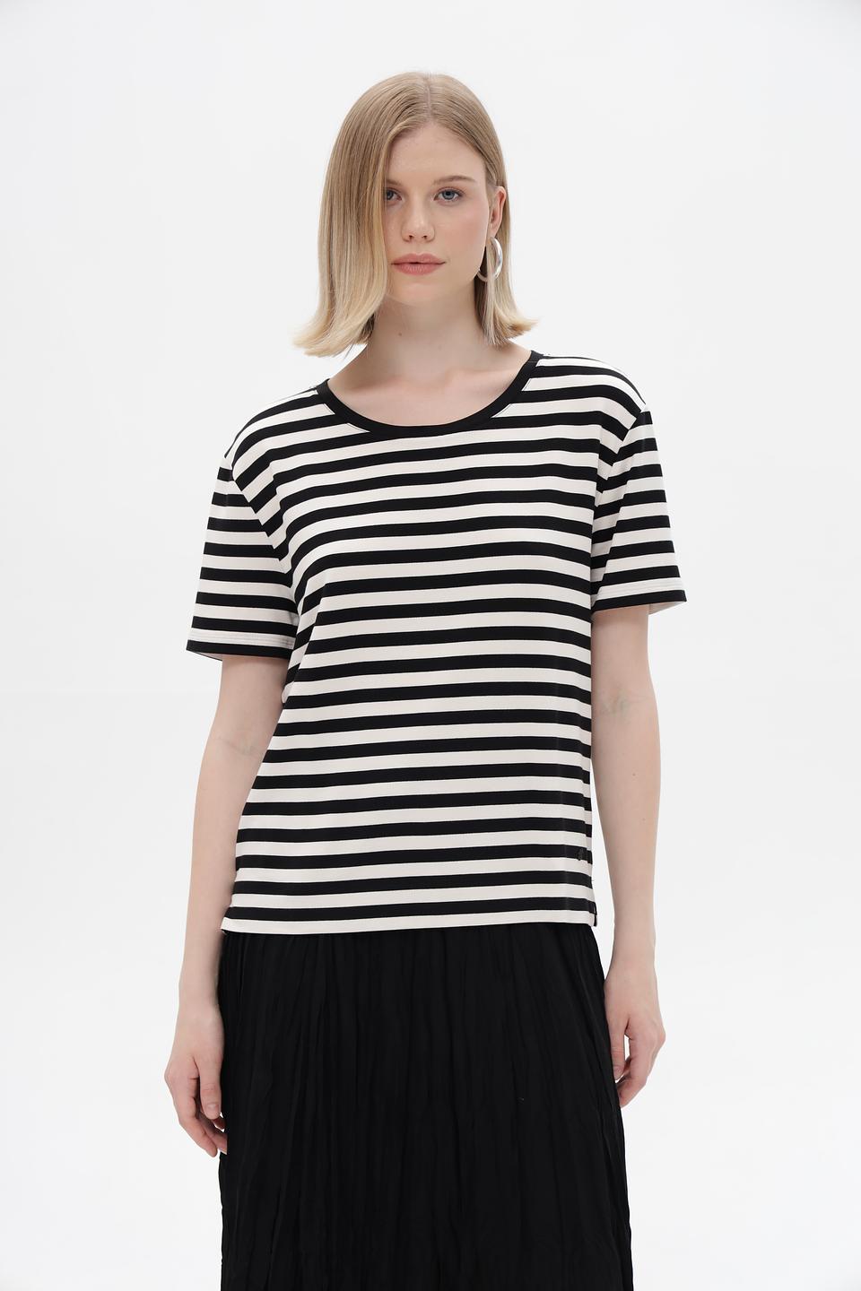 Футболка Monari в полоску