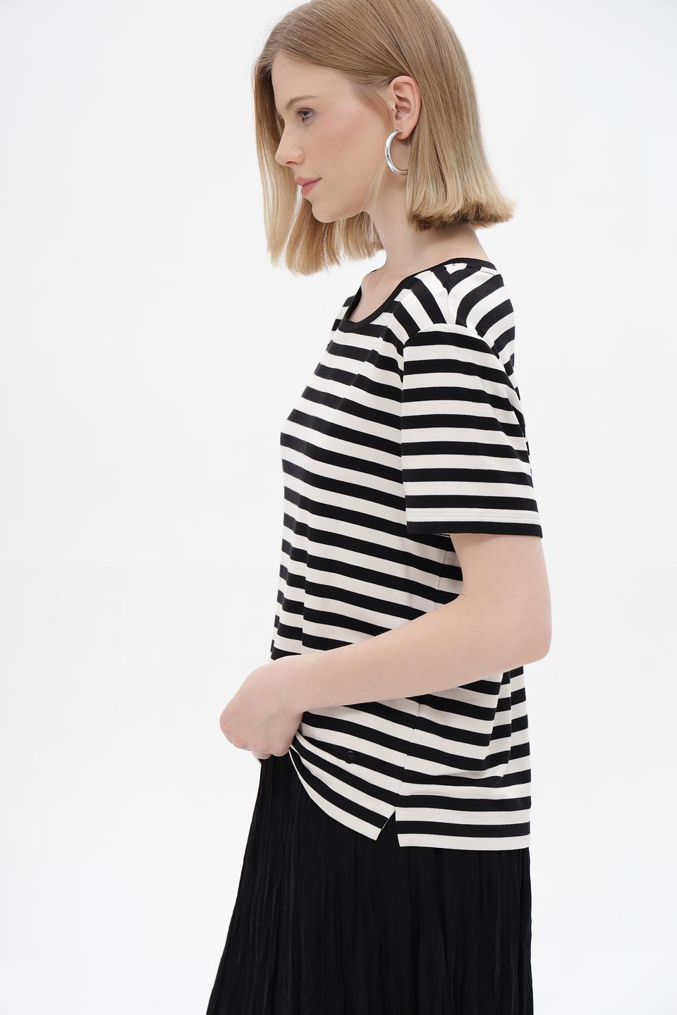 Футболка Monari в полоску