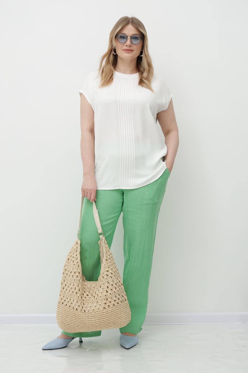 Блузка Lebek с вышивкой