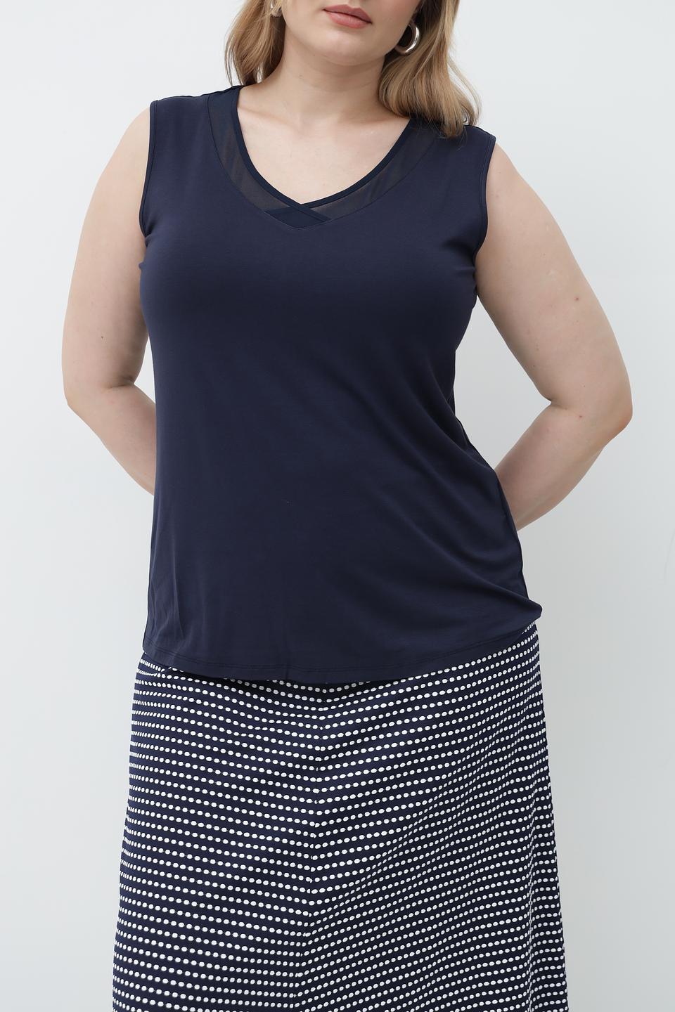 Топ Lebek с V-образным вырезом