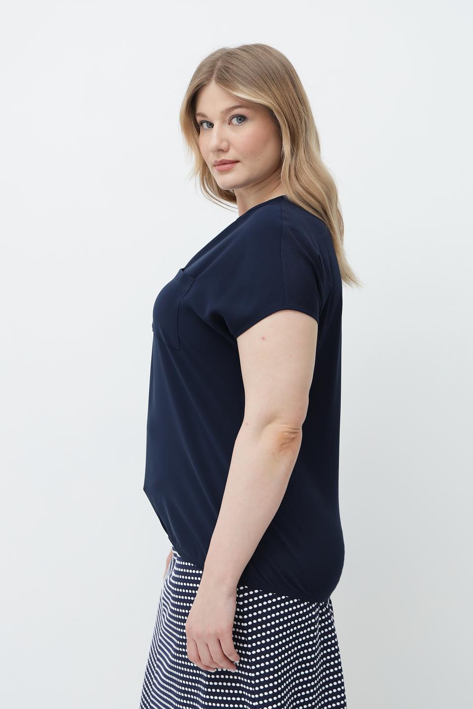 Блузка Rabe collection темно-синяя с карманом