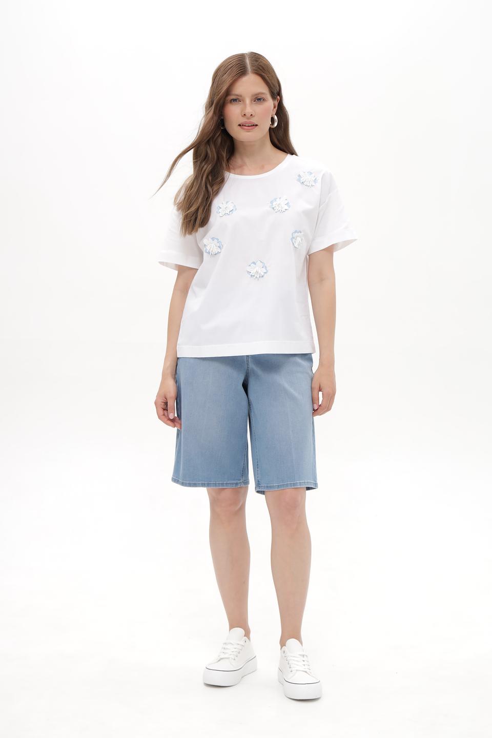 Блузка More and More с вышивкой