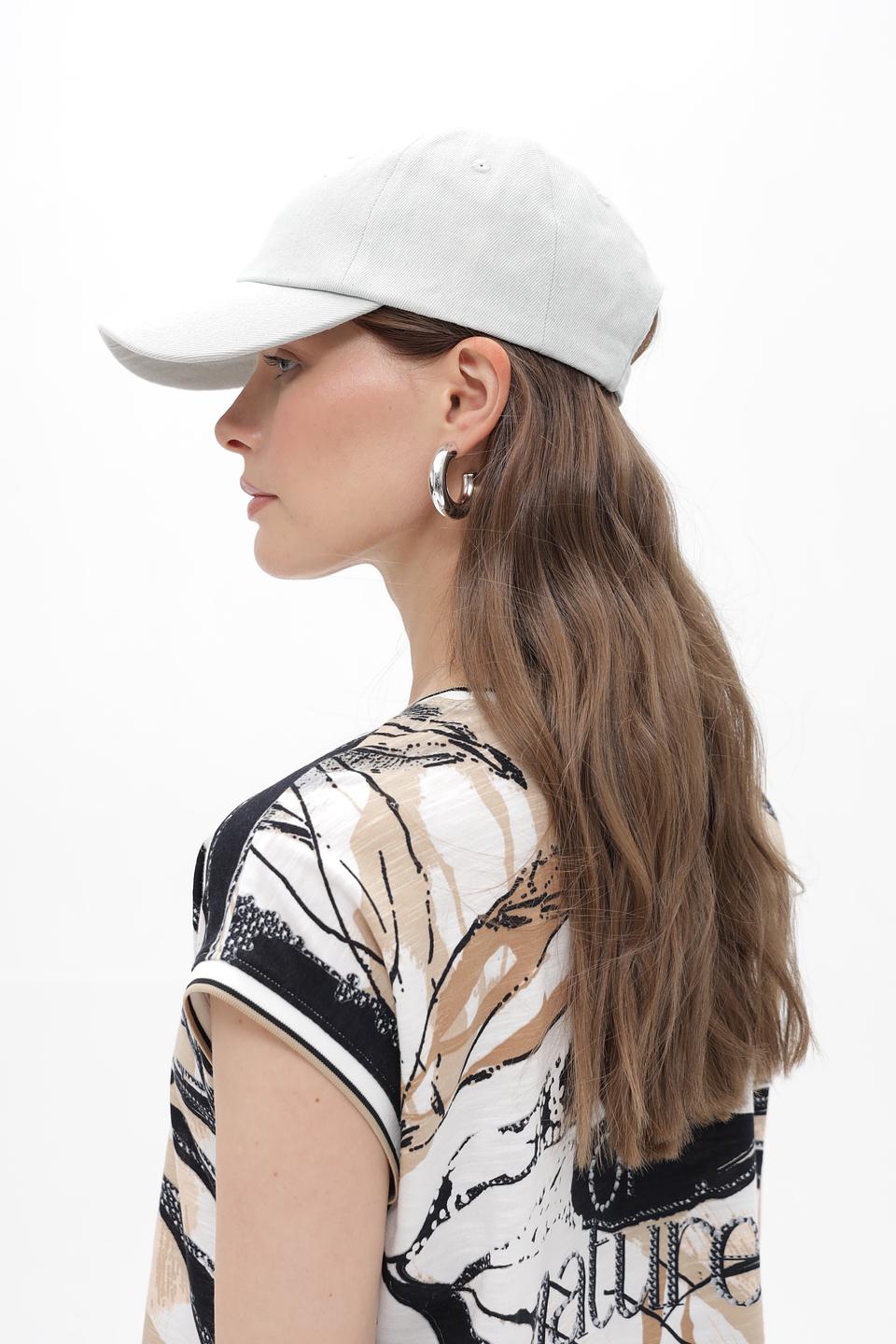 Бейсболка Loevenich белая