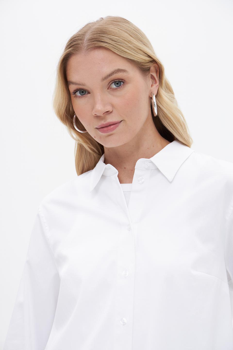 Блуза Lecomte классическая белая