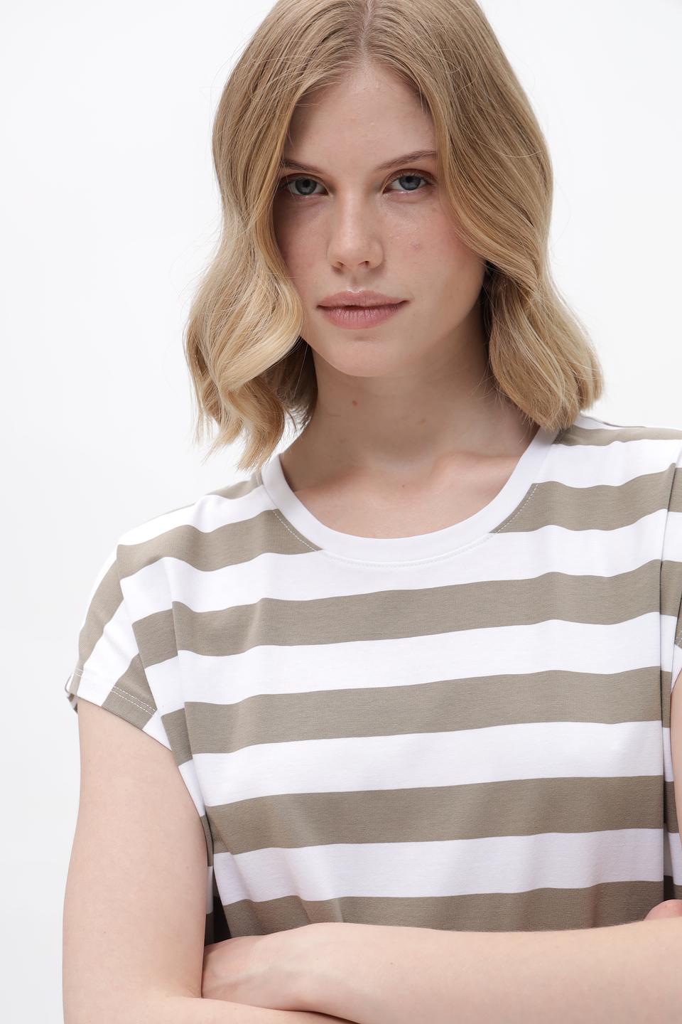Футболка Betty Barclay в полоску бежевый