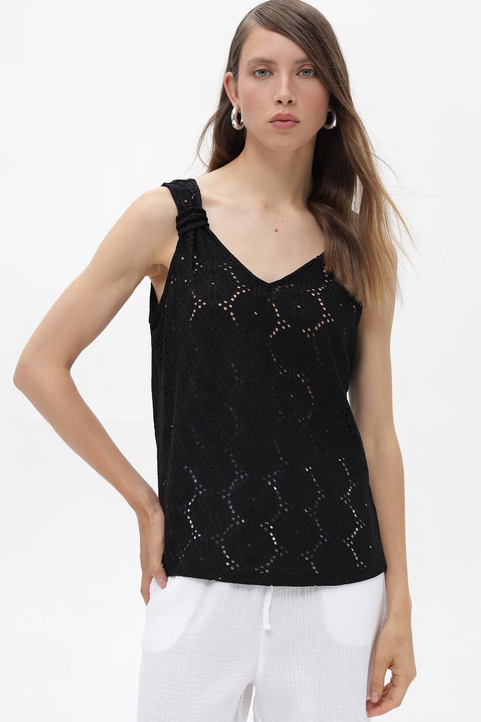 Топ Broadway с вышивкой черного цвета