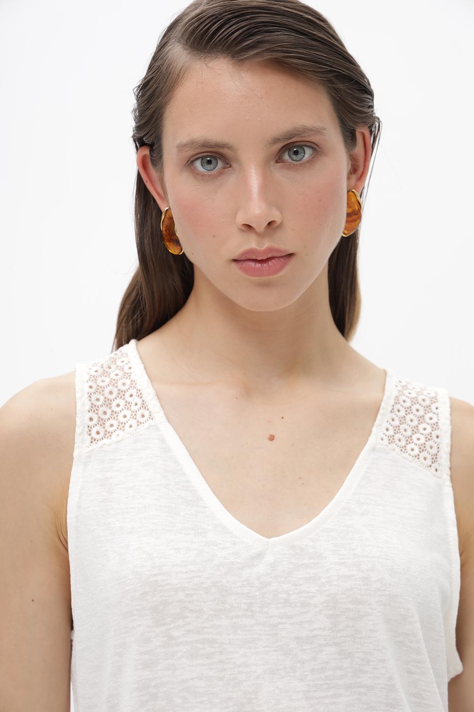 Топ Broadway с кружевом молочный