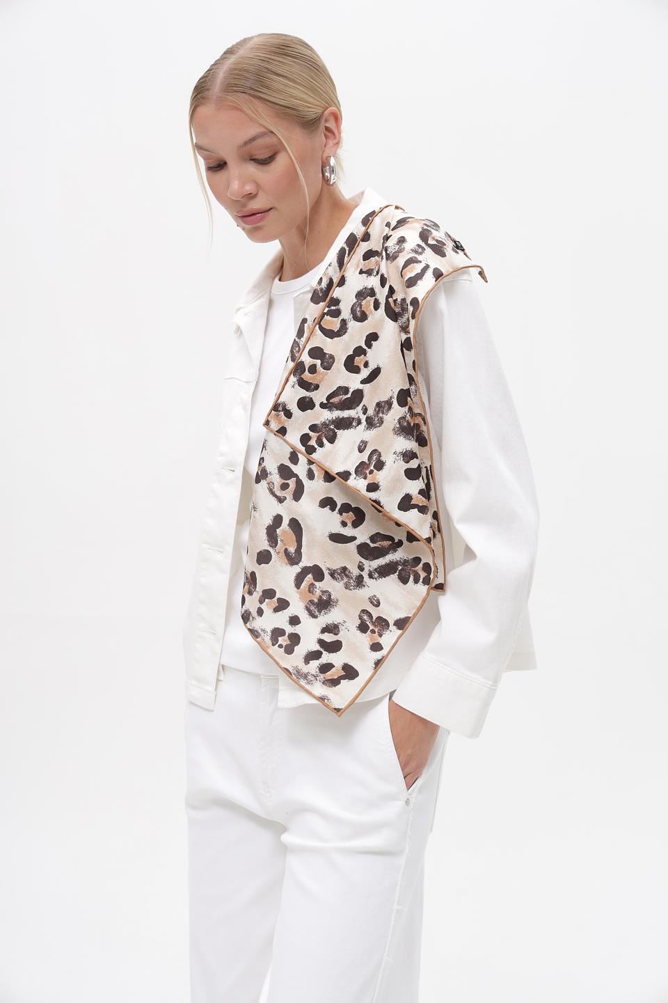 Платок Fraas с леопардовым принтом