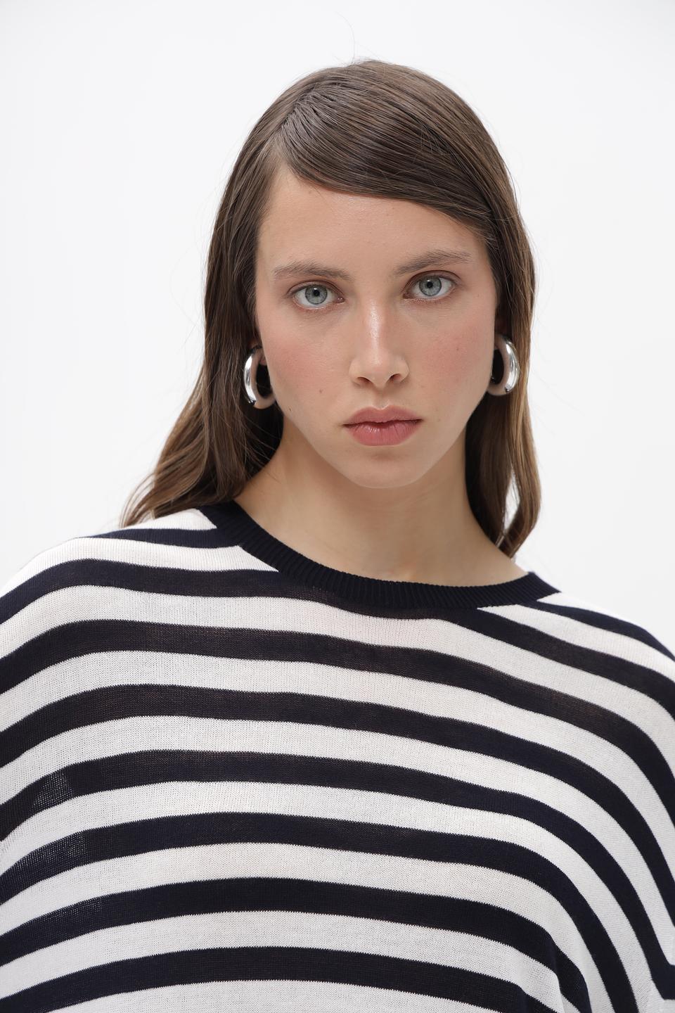 Пуловер Rich and Royal в полоску