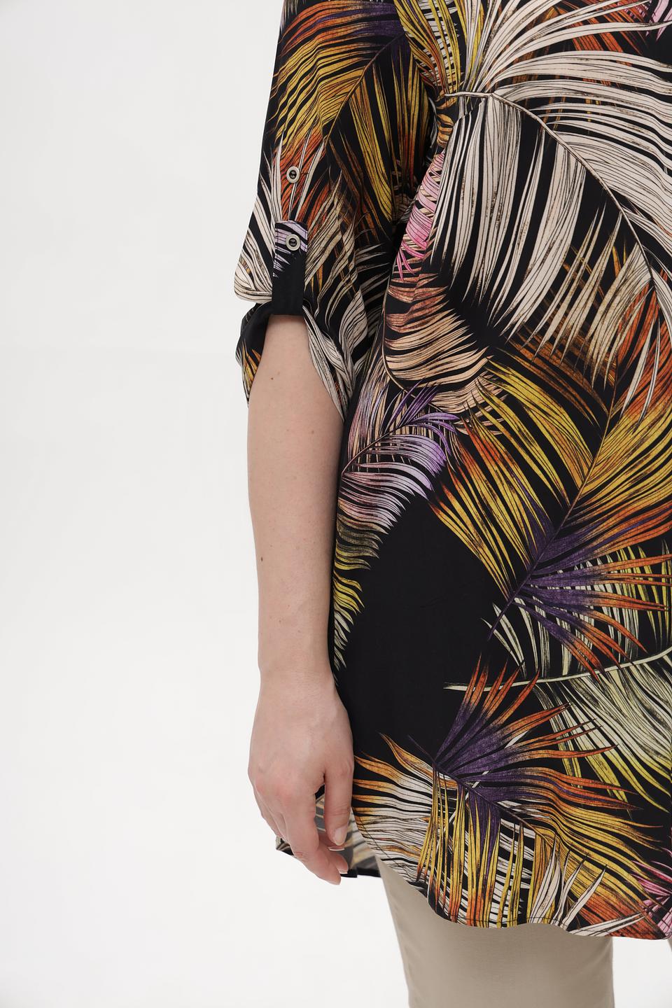 Блузка Doris Streich с тропическим принтом