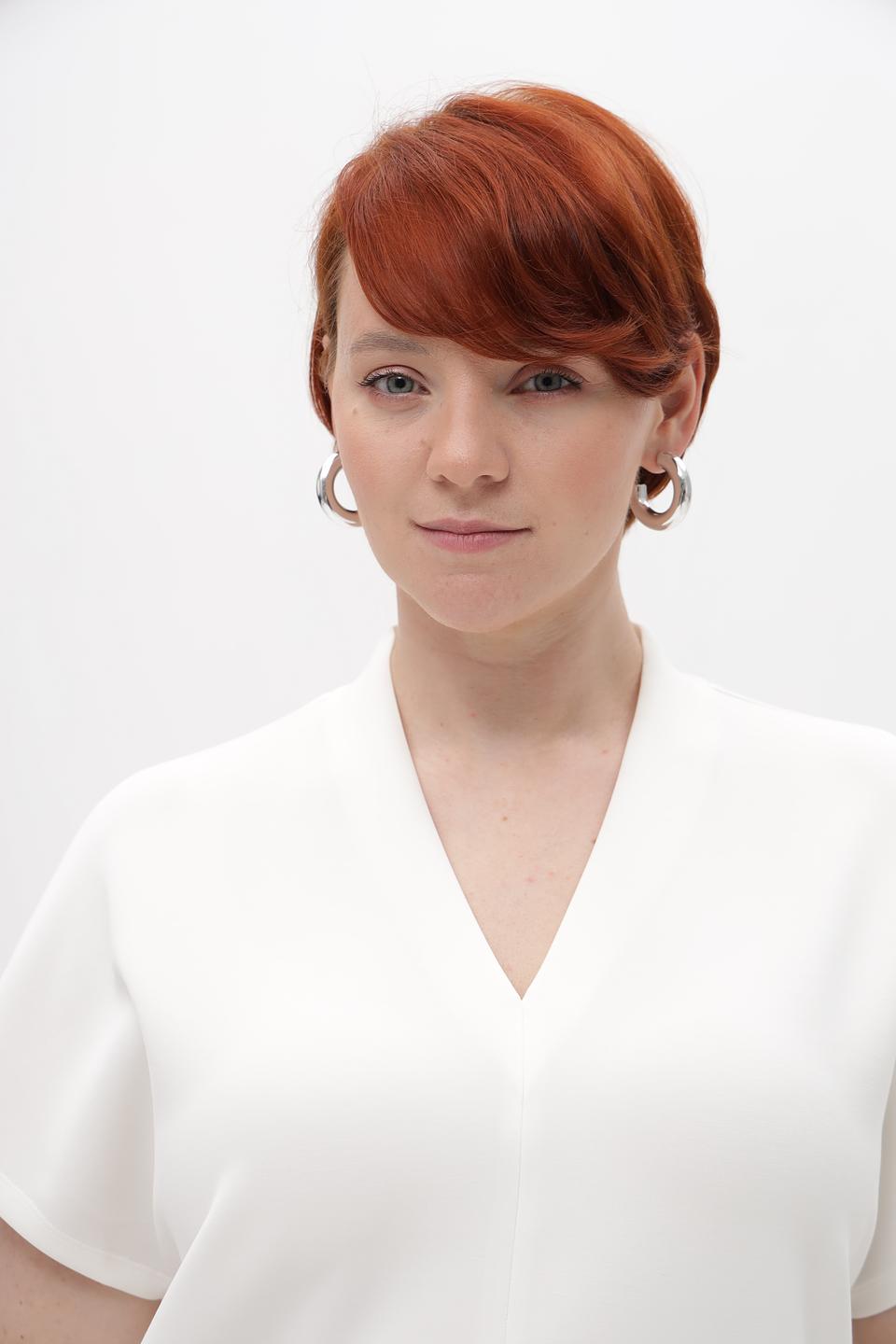 Блуза Gerry Weber белая с V-образным вырезом