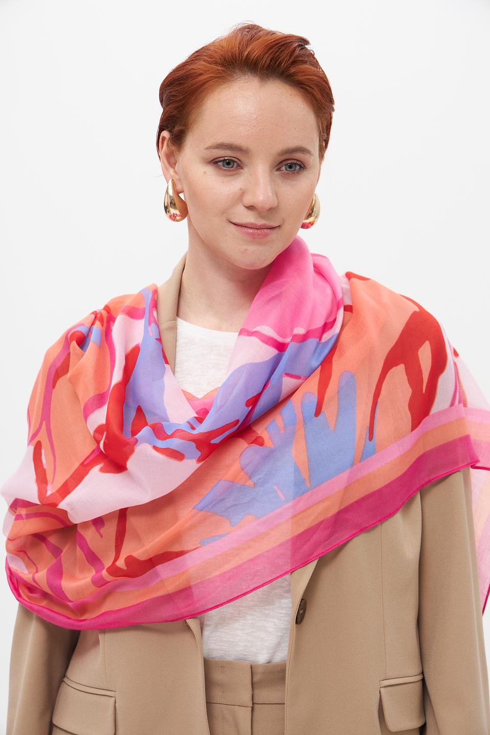 Шарф Lecomte с абстрактным рисунком