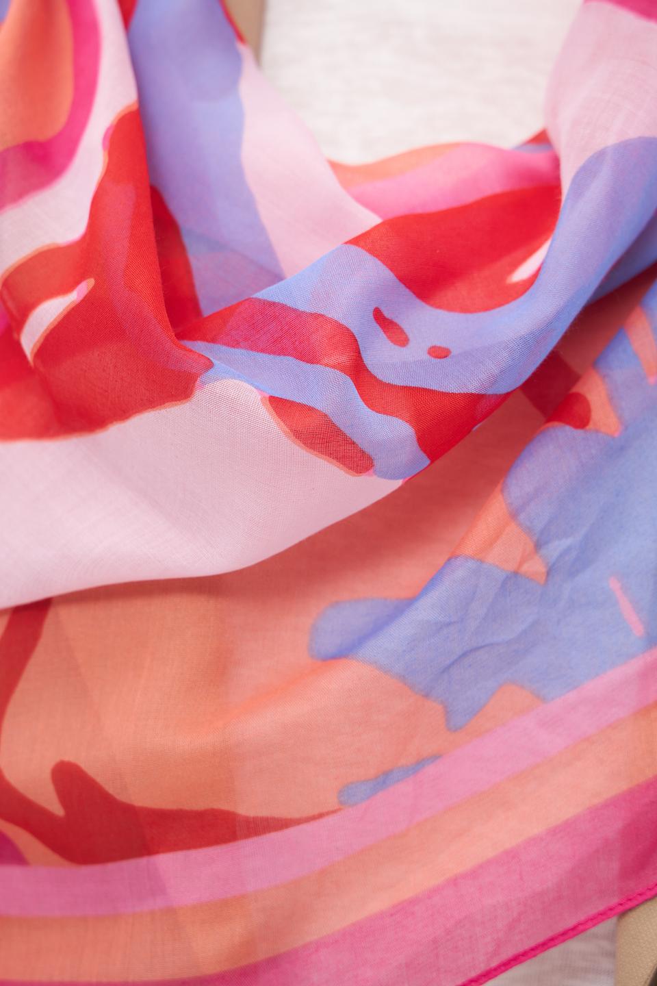 Шарф Lecomte с абстрактным рисунком