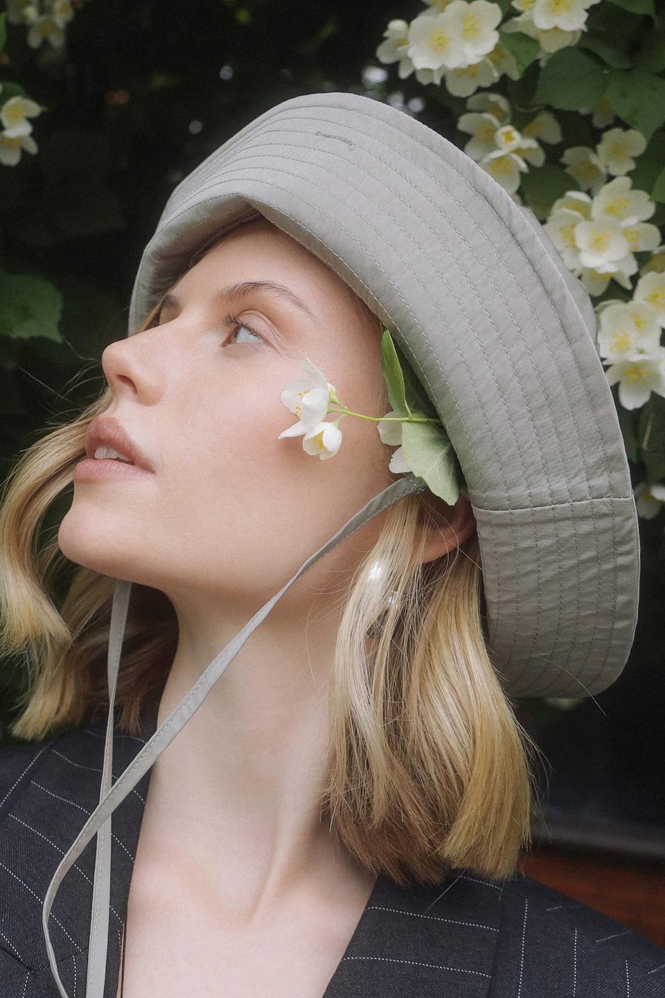 Шляпа Loevenich серая