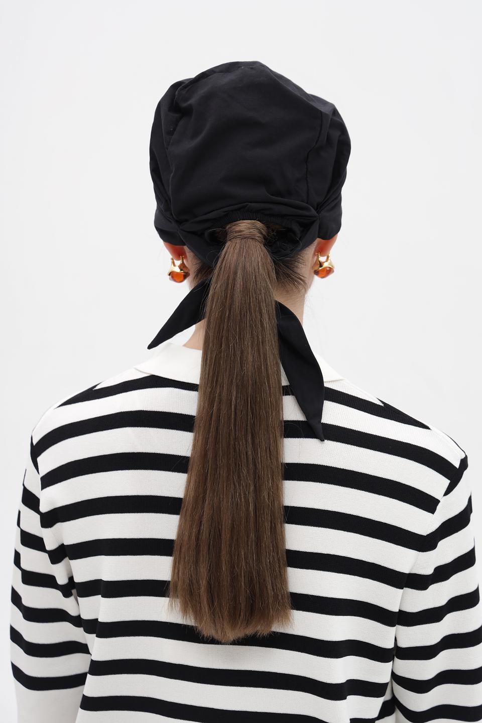 Кепка Loevenich с завязками