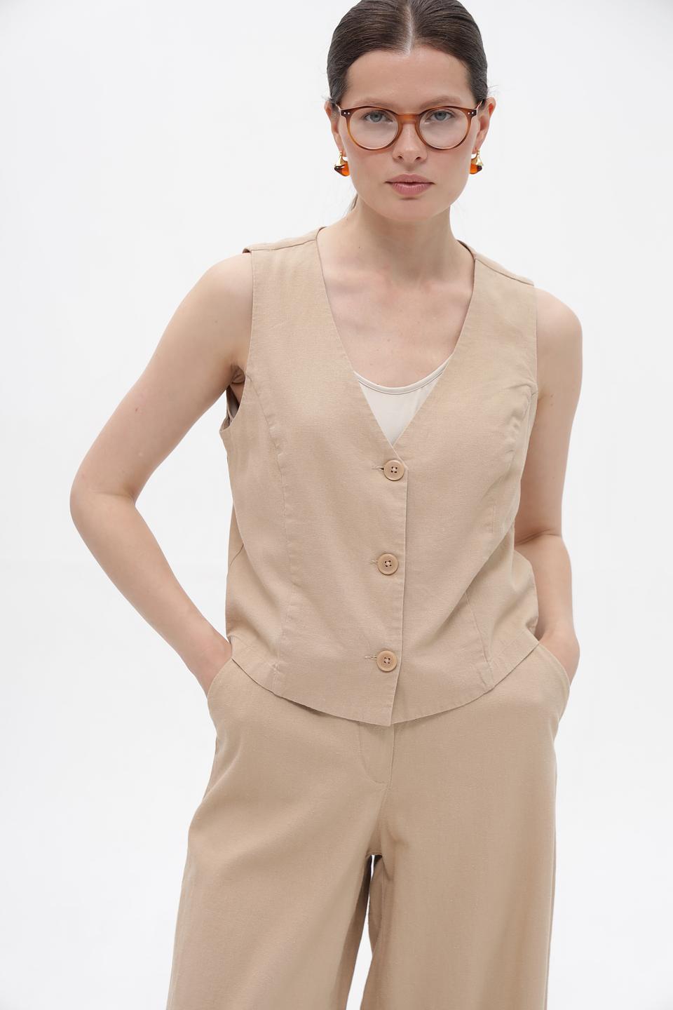 Жилет Betty Barclay бежевый