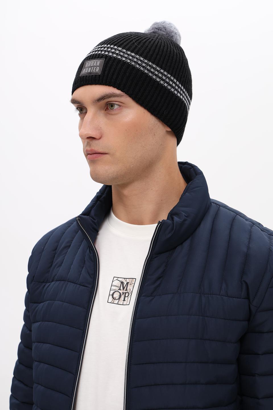 Шапка Marhatter чёрная с помпоном