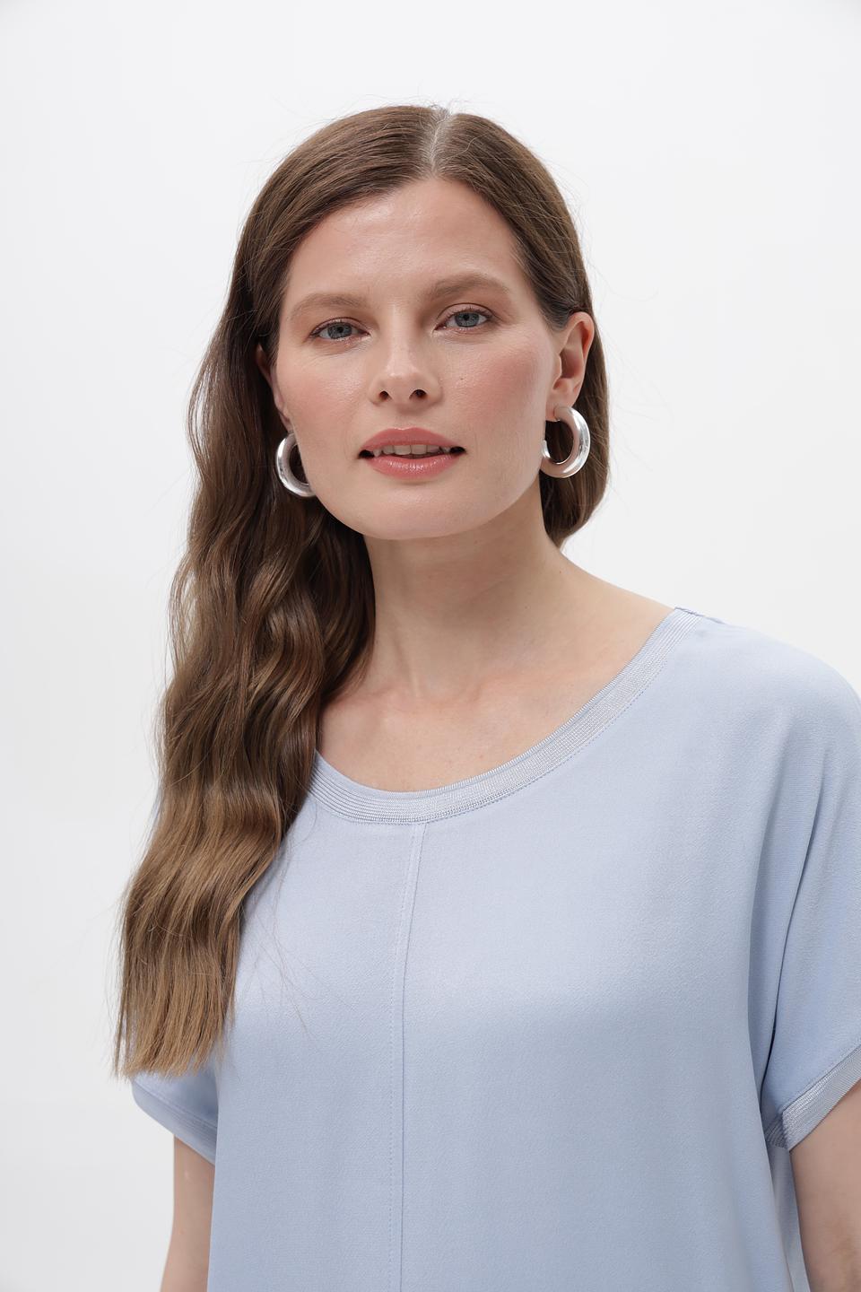 Футболка Bianca голубая