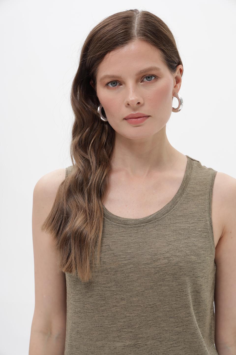 Топ Bianca хаки без рукавов