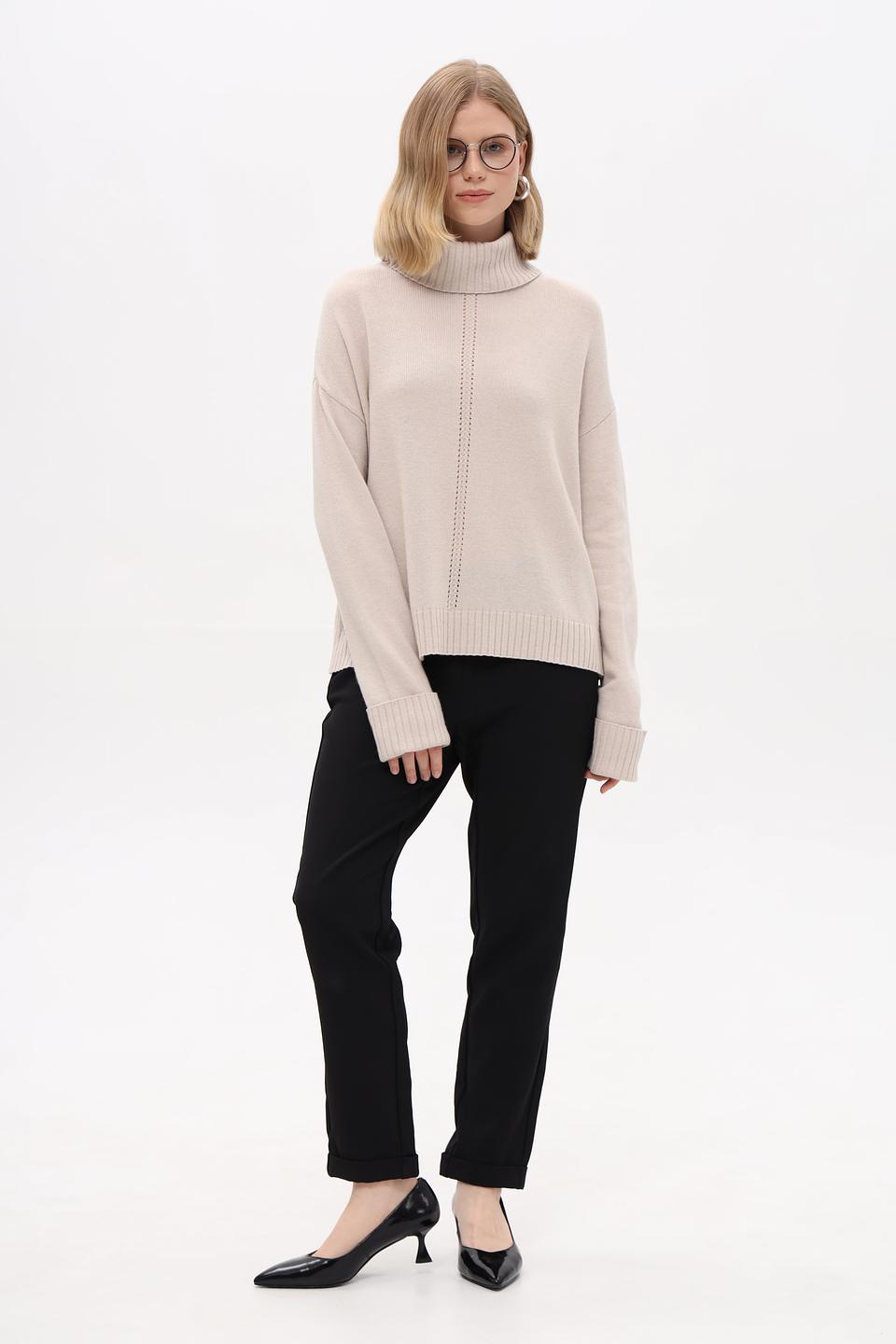 Пуловер Pezzo с высоким воротом