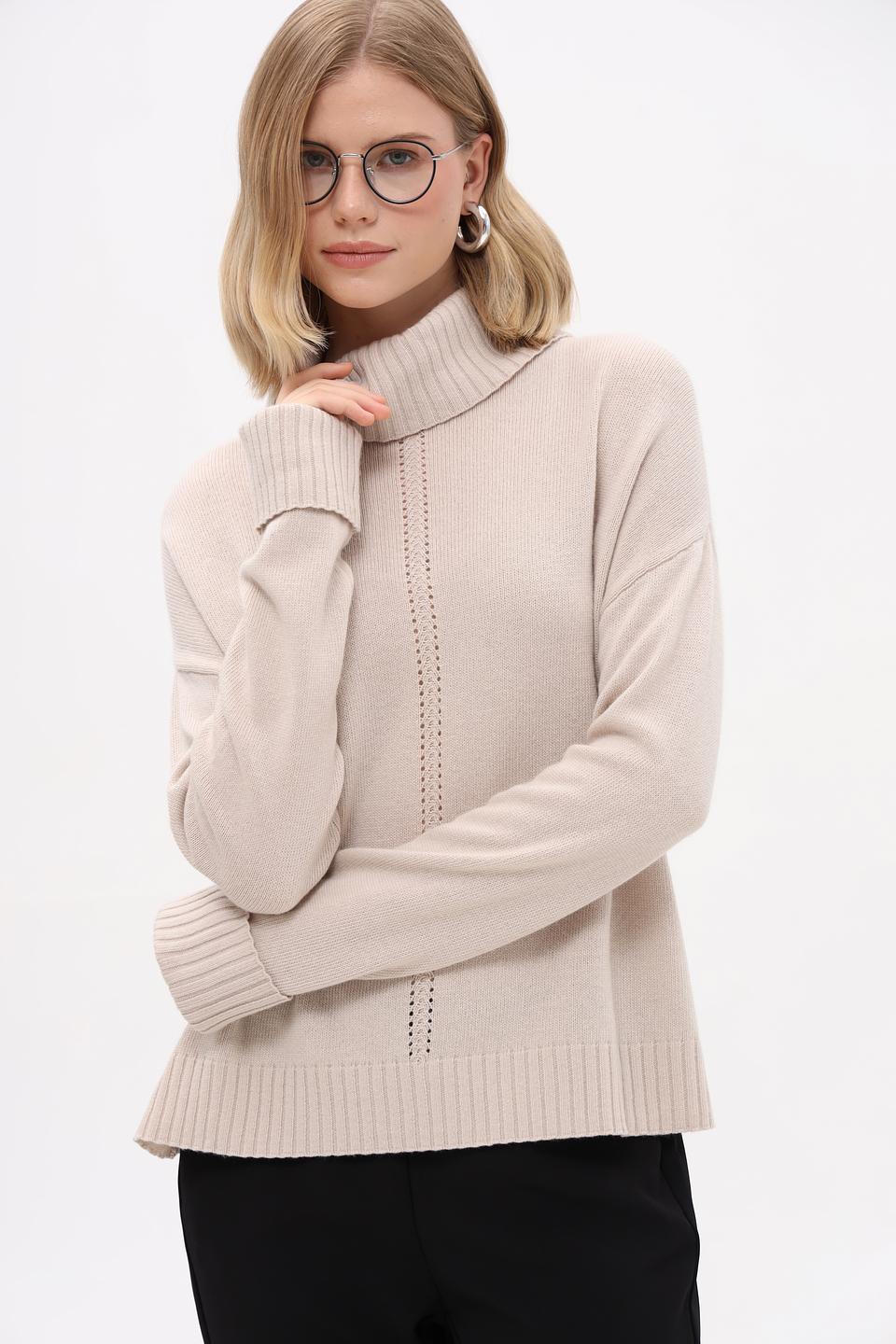 Пуловер Pezzo с высоким воротом