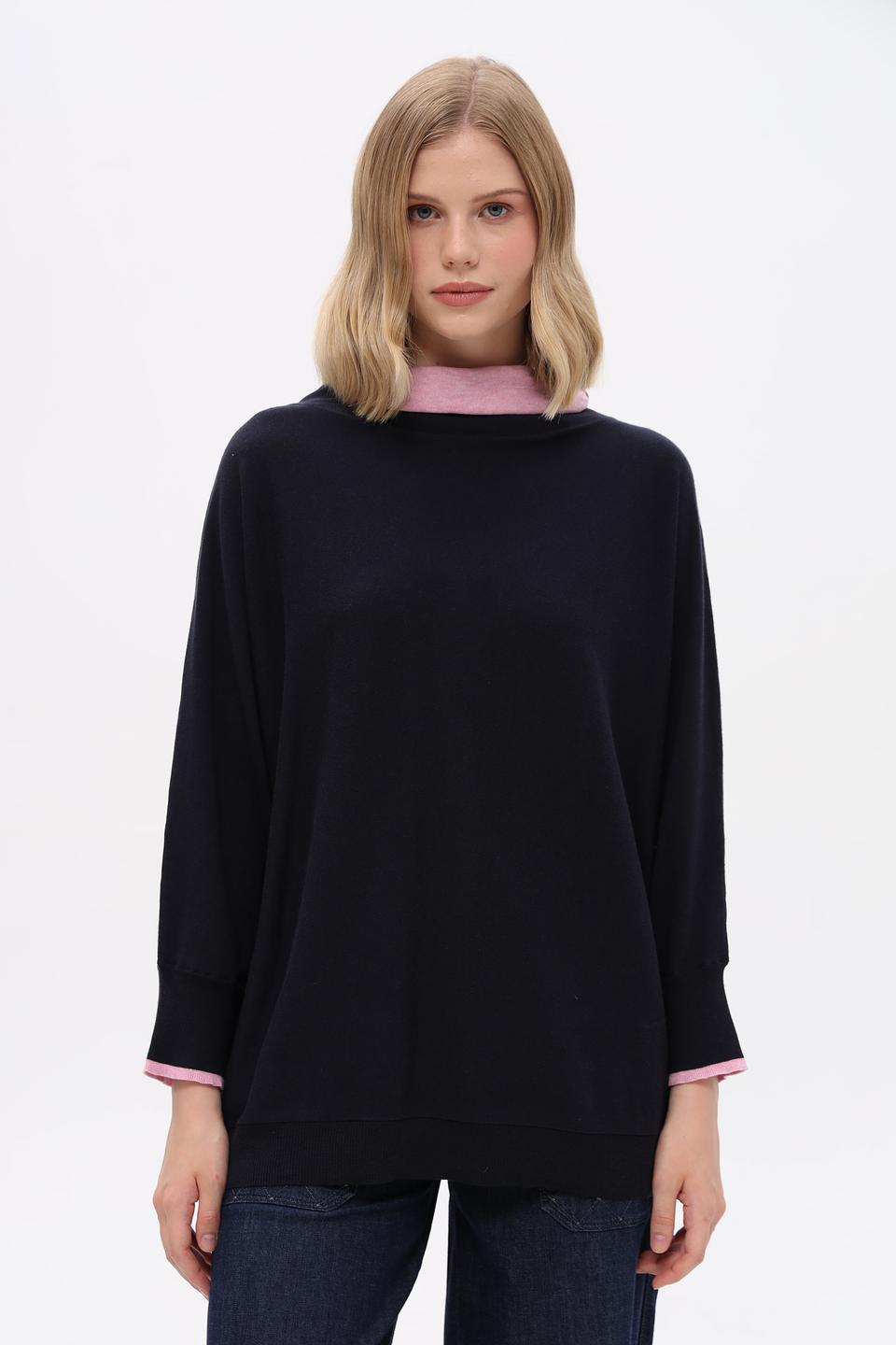 Пуловер Pezzo с розовой отделкой