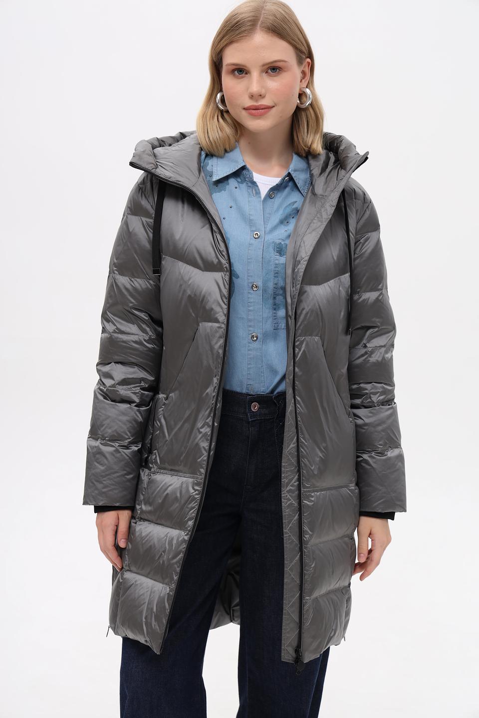Пальто Pezzo стеганое серое