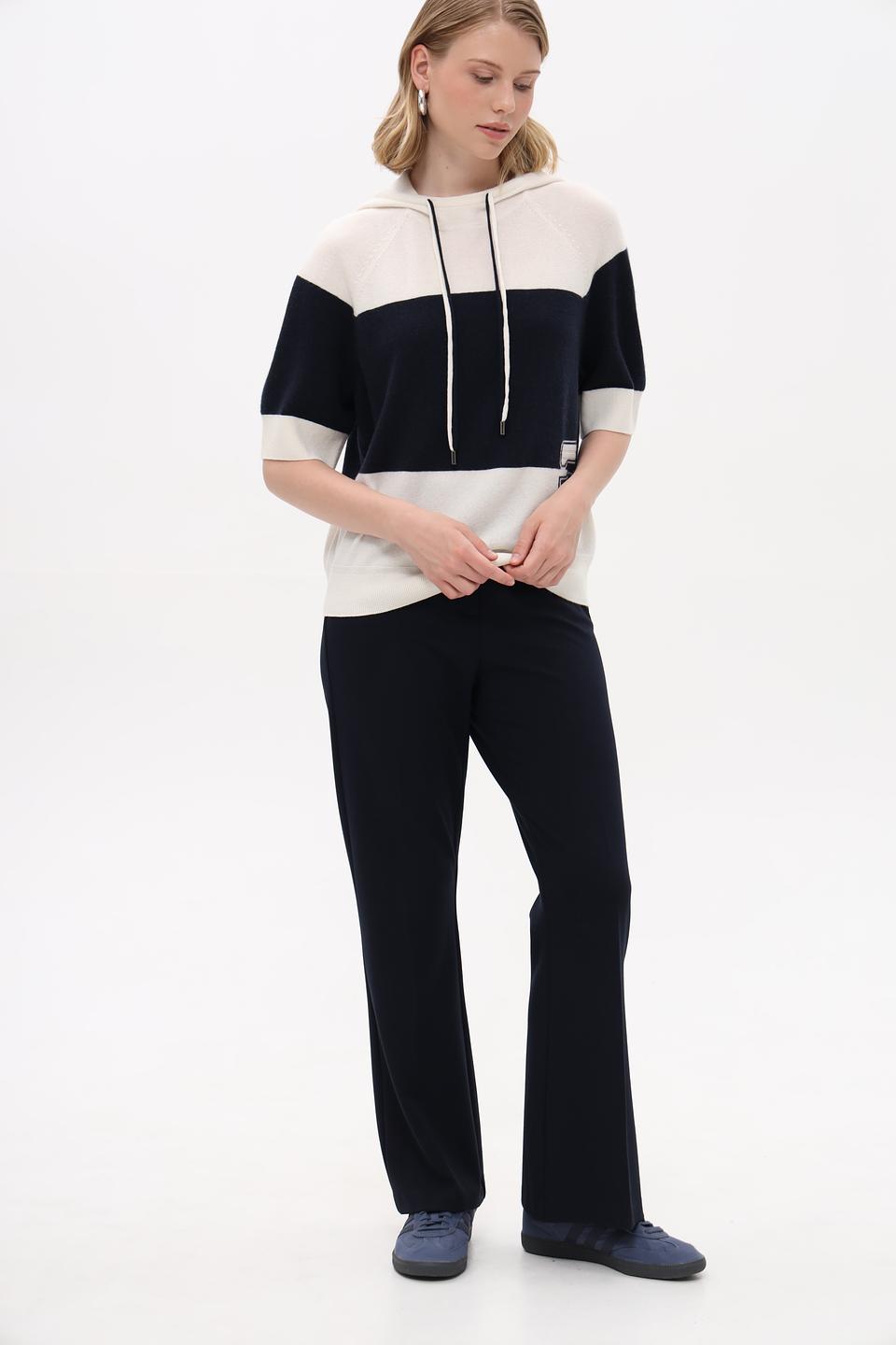 Пуловер Marc Cain Sports с капюшоном