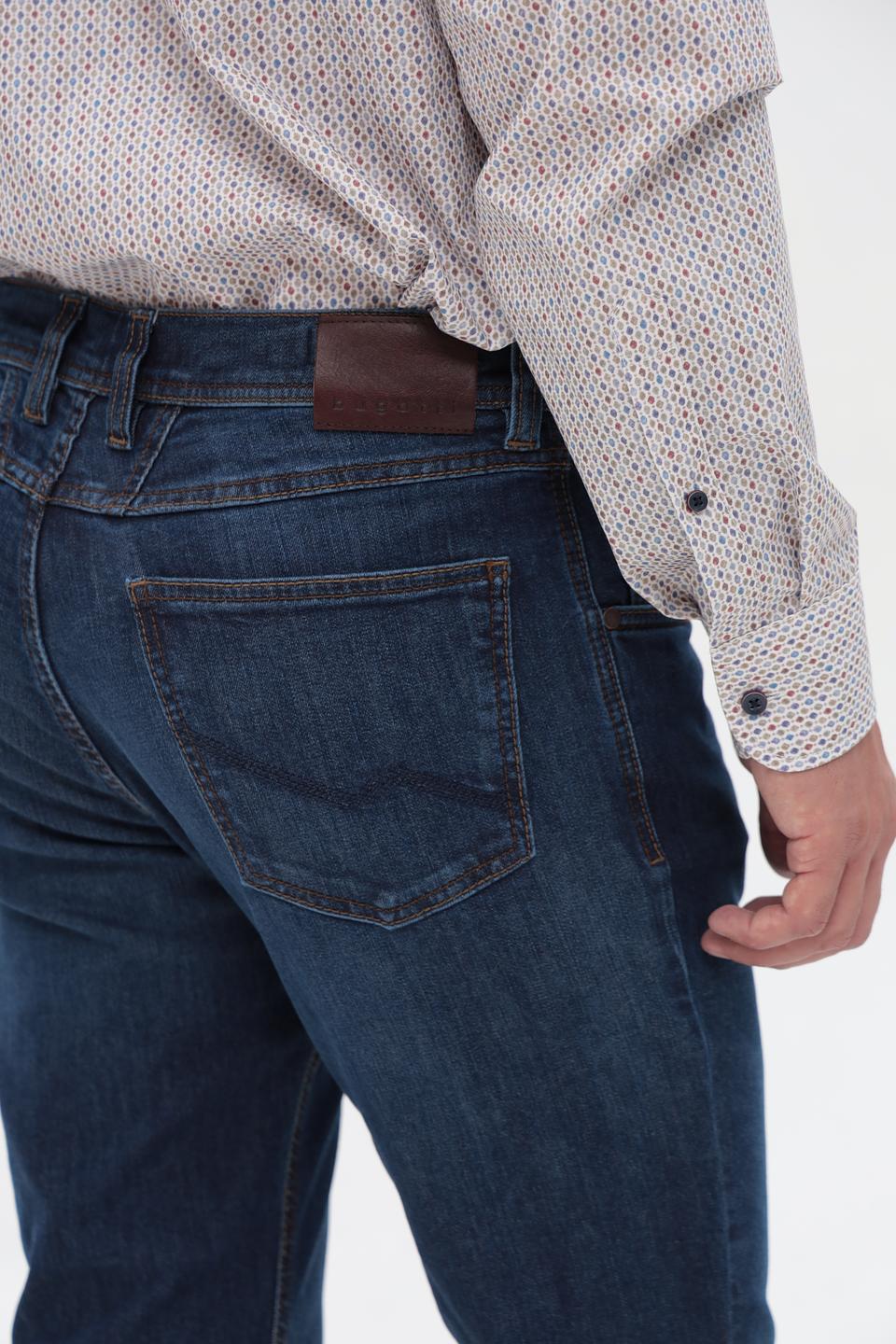 Джинсы Bugatti классического кроя