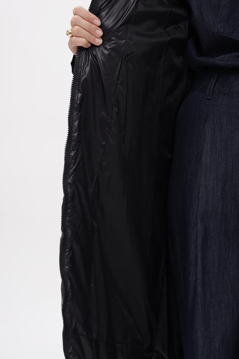 Пальто Marc Cain стеганое черное