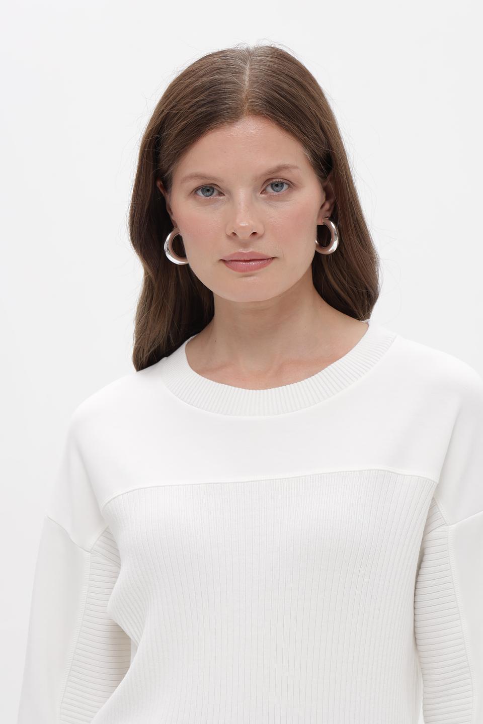 Пуловер Marc Cain с полосками