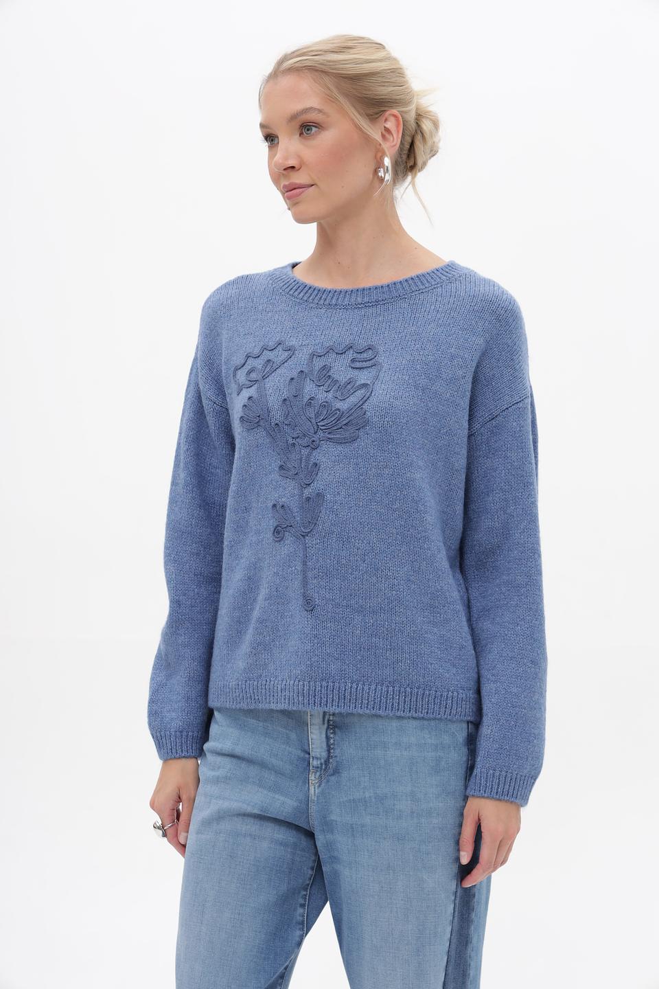 Пуловер More and More с вышивкой голубой