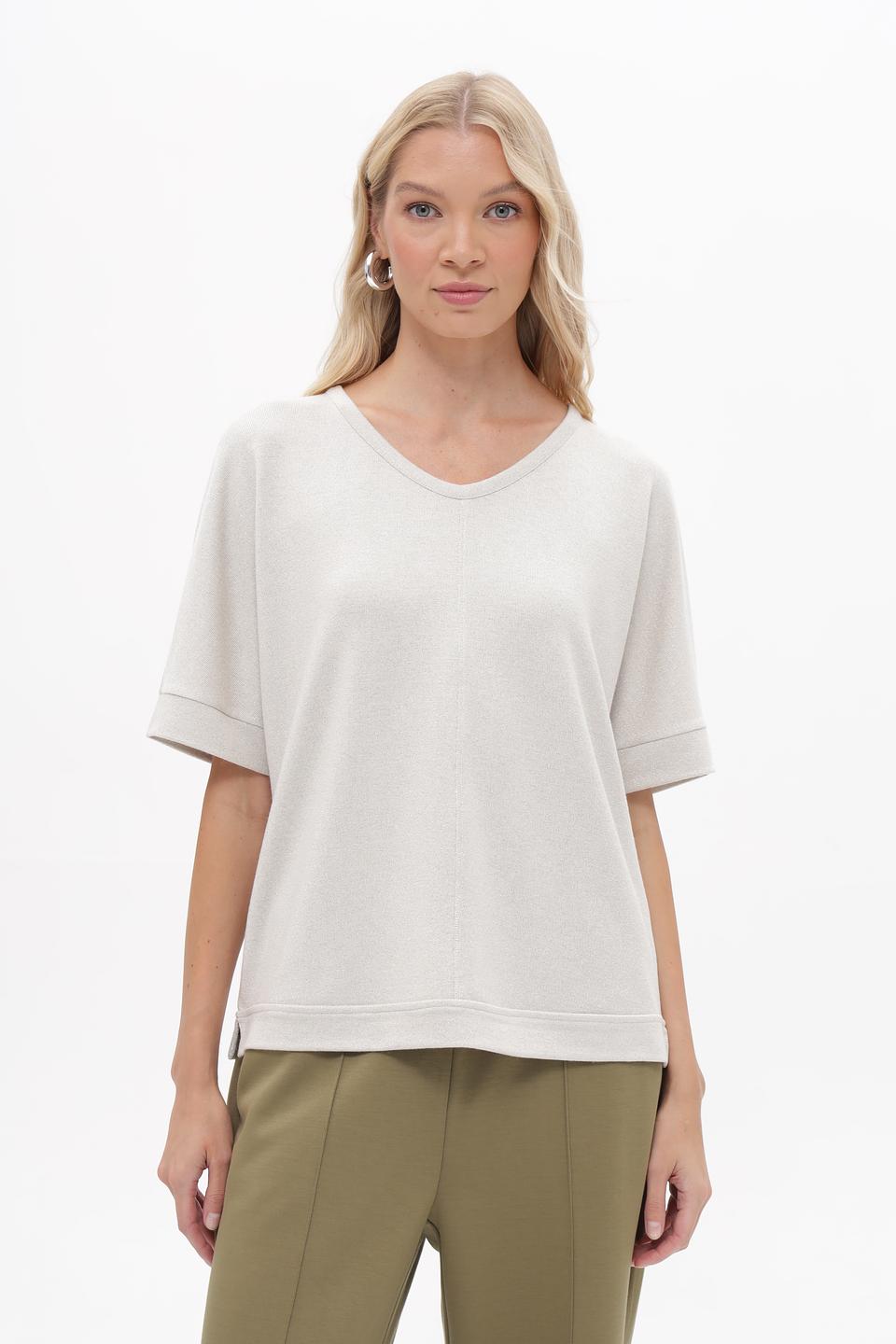 Пуловер Lecomte бежевый с V-образным вырезом