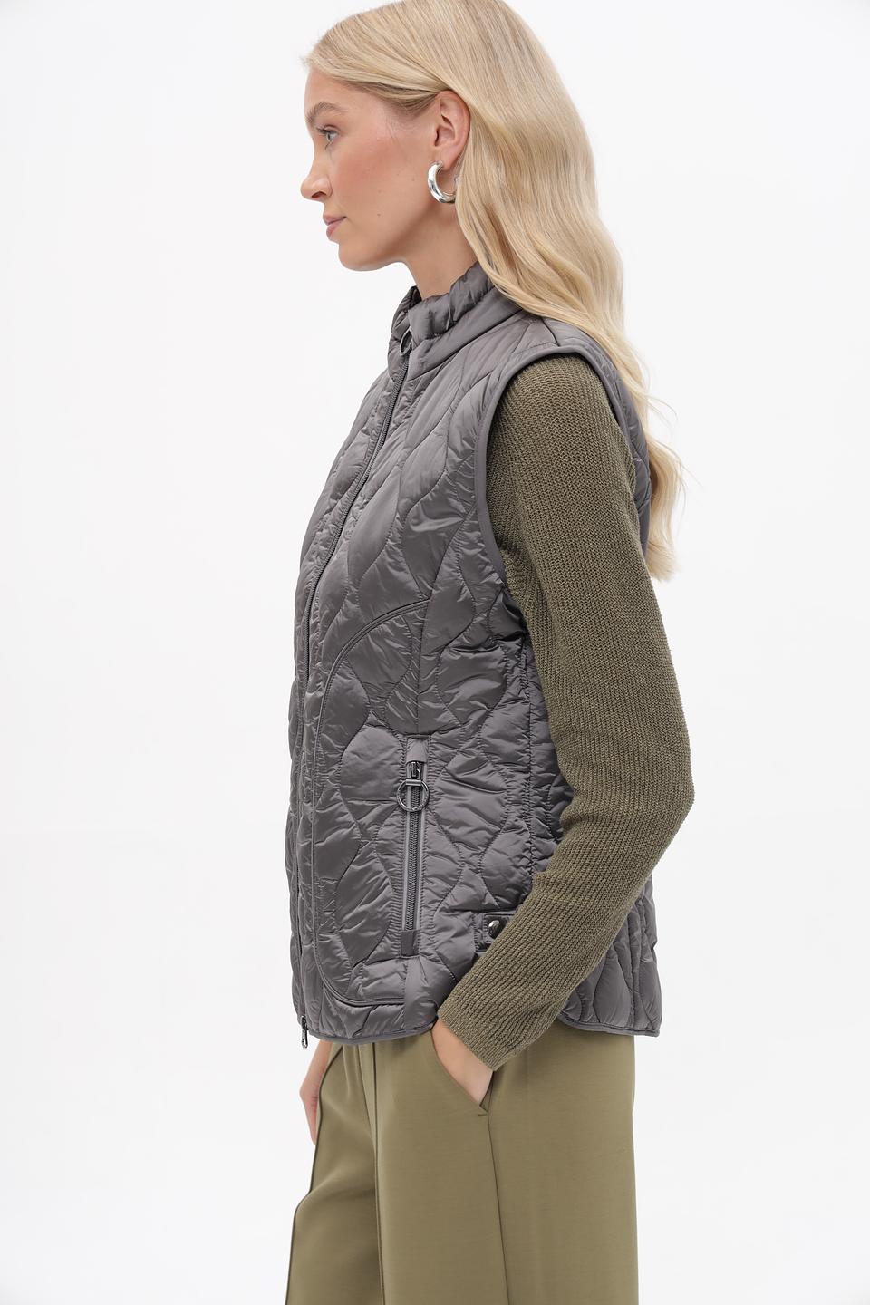 Жилет стеганый Betty Barclay серый