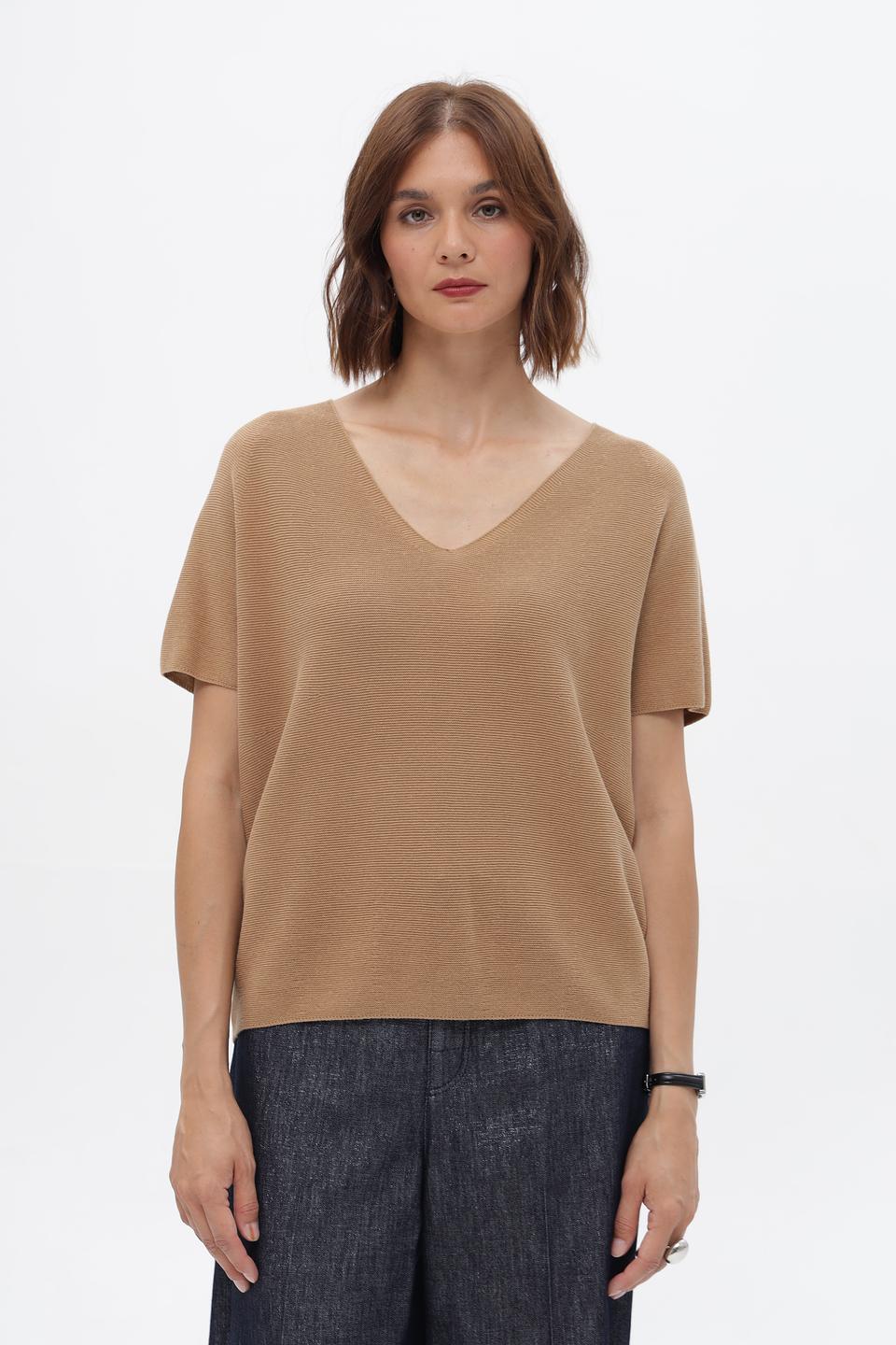 Пуловер Oui женский бежевый