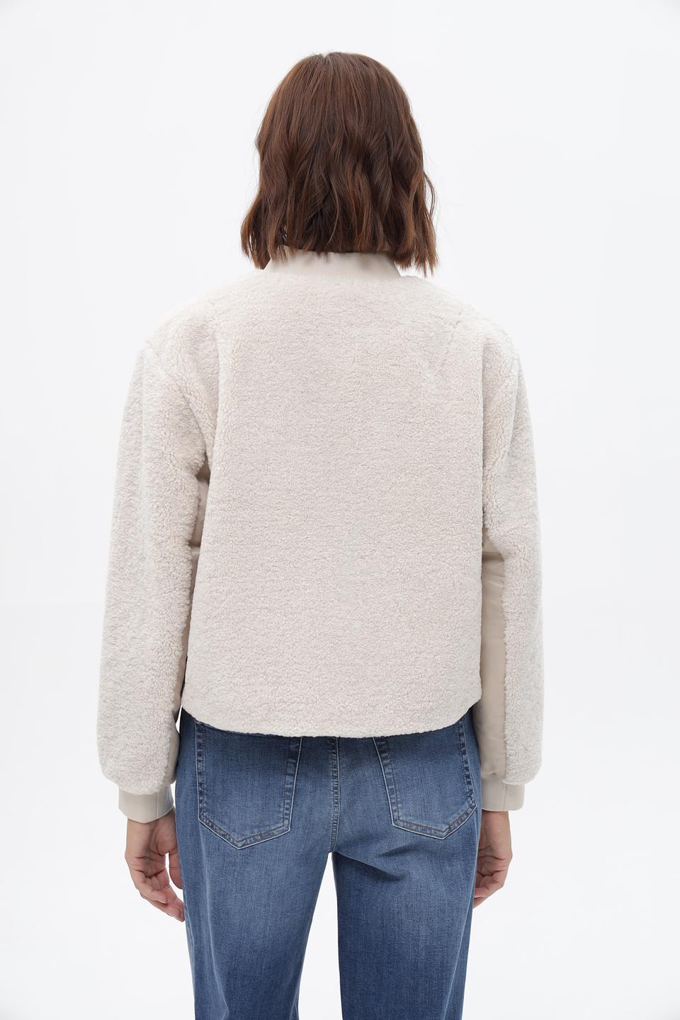 Жакет Oui из искусственного меха бежевый