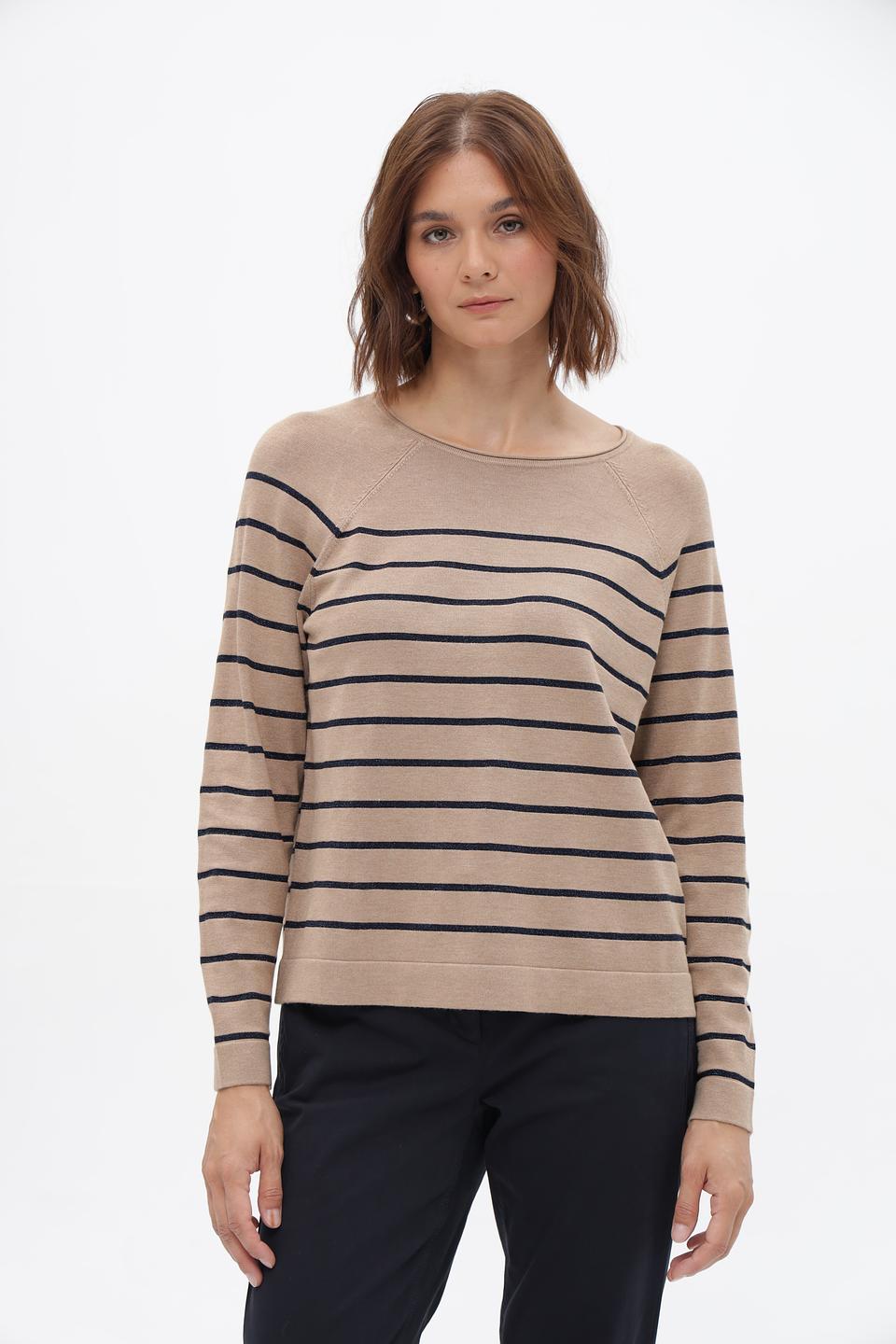 Пуловер Bianca в полоску бежевый
