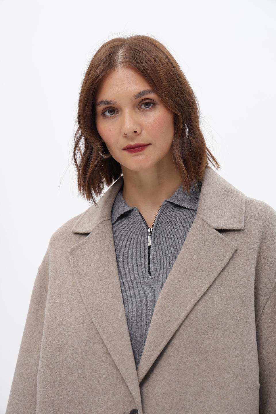 Пальто Bugatti бежевое