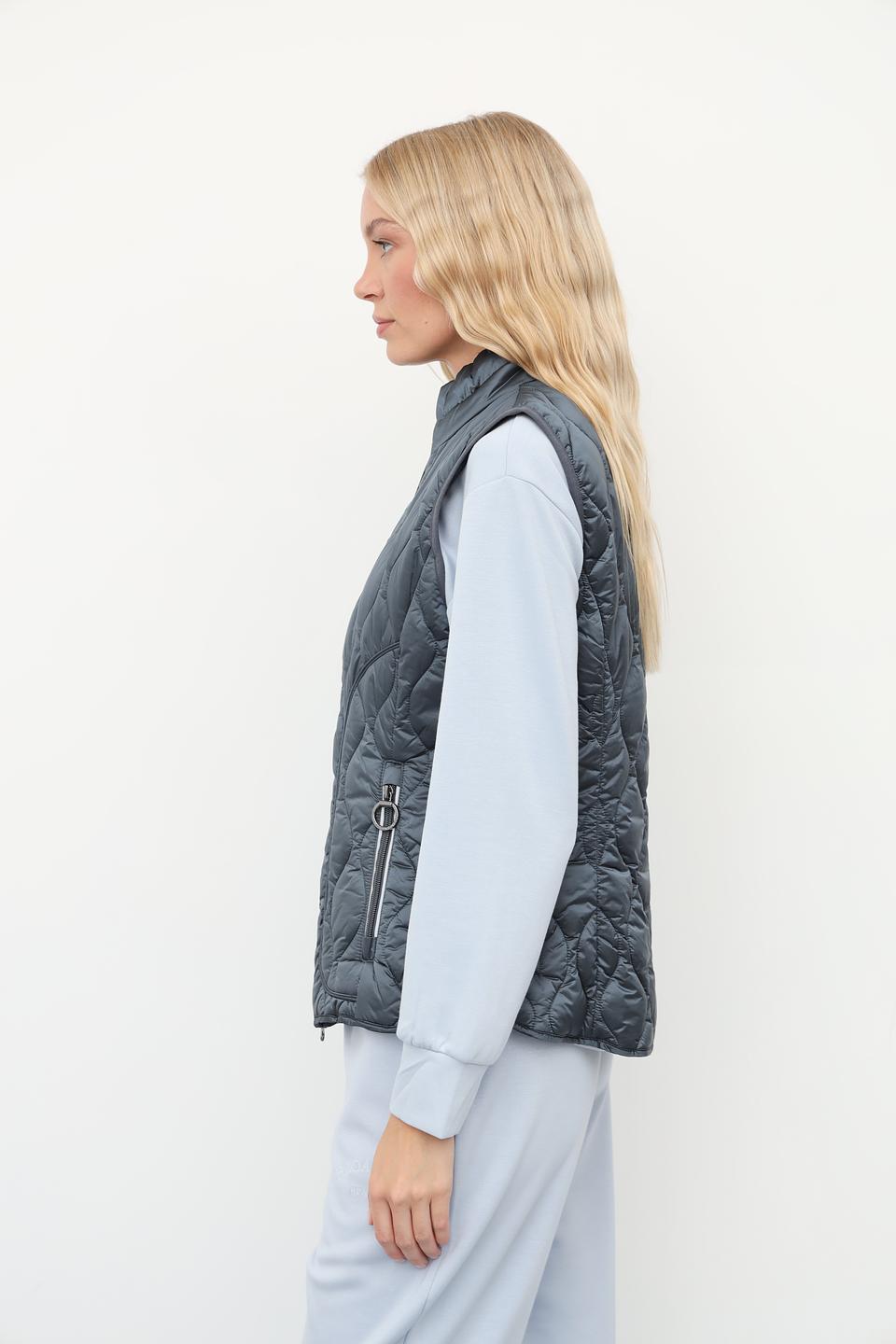 Жилет стеганый Betty Barclay серый