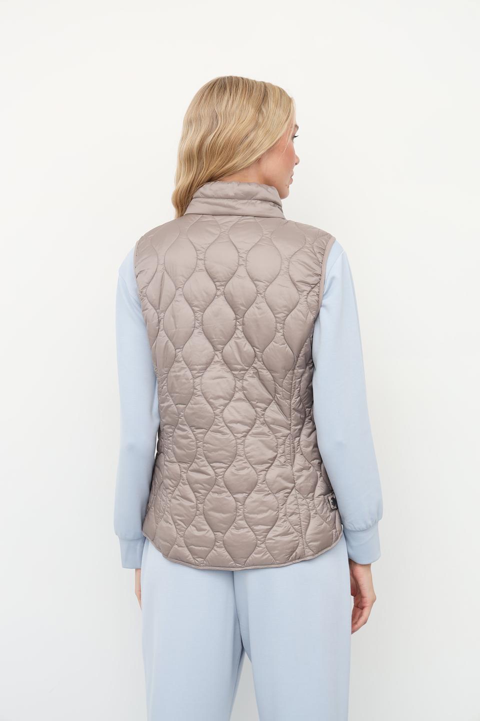 Жилет стеганый Betty Barclay бежевый